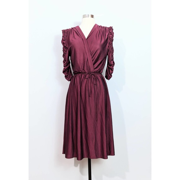 Diamond's Run Red/Black Striped 80s Dress - Picture 2 of 6